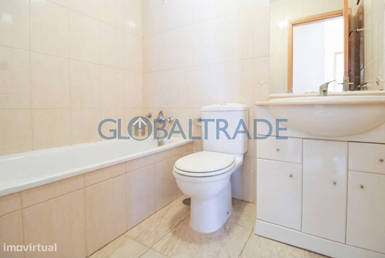Apartamento T3 Renovado - Condomínio Fechado em Rio Tinto-33