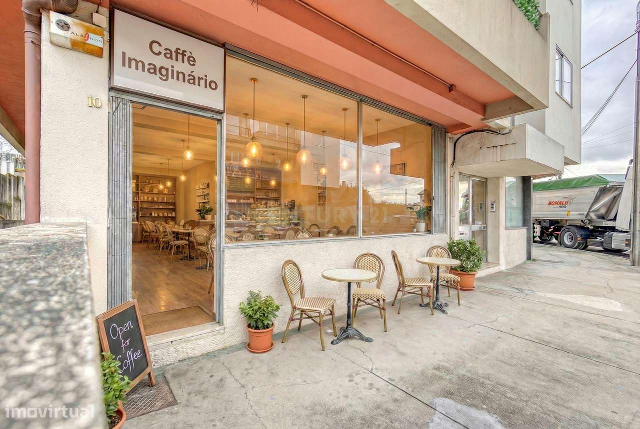 Loja com 136m2 Logradouro e Cave em Rio Tinto-10