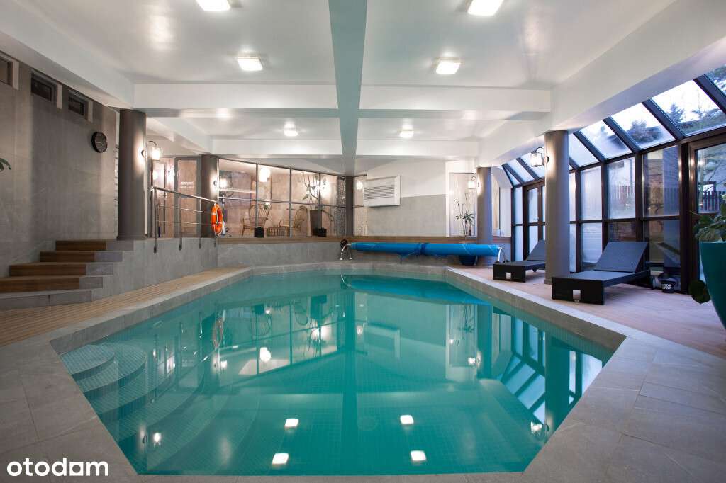 Willa z basenem i ogrodem w prestiżowej dzielnicy-4