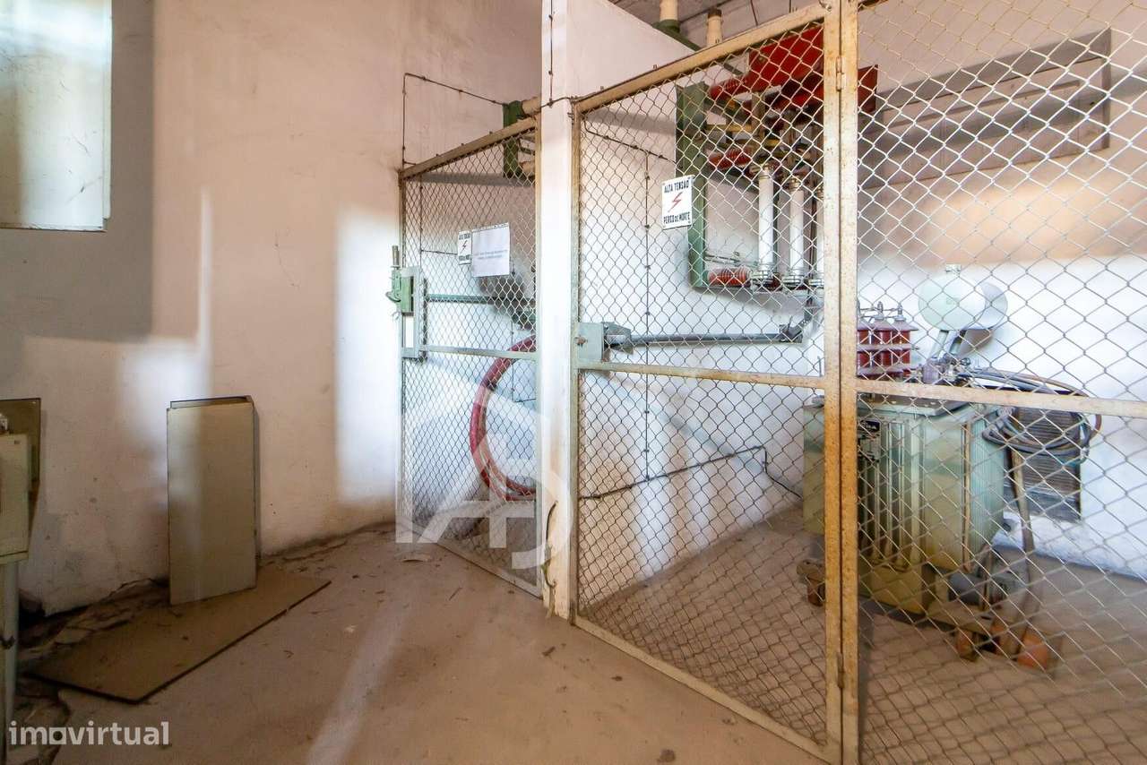 Prédio com potencial de reabilitação – Pernelhas, Leiria-47