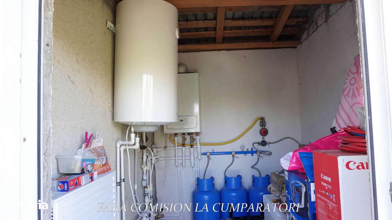 BUDESTI - CASA LANGA ORAS, TEREN 935 MP-12