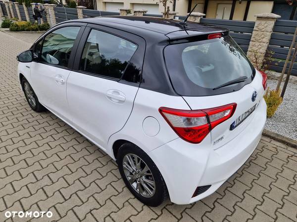 Toyota Yaris Hybrid 1.5 VVT-i Selection - 4