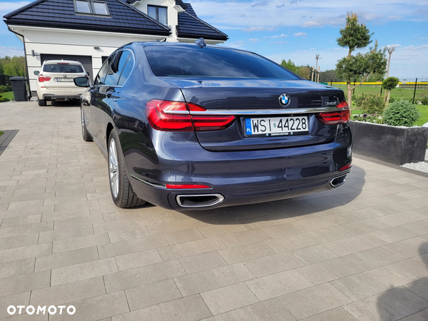 BMW Seria 7 740Li - 7