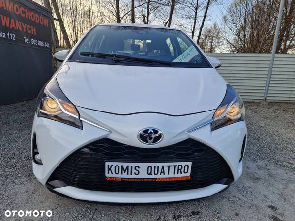 Toyota Yaris 1.5 Premium - 10