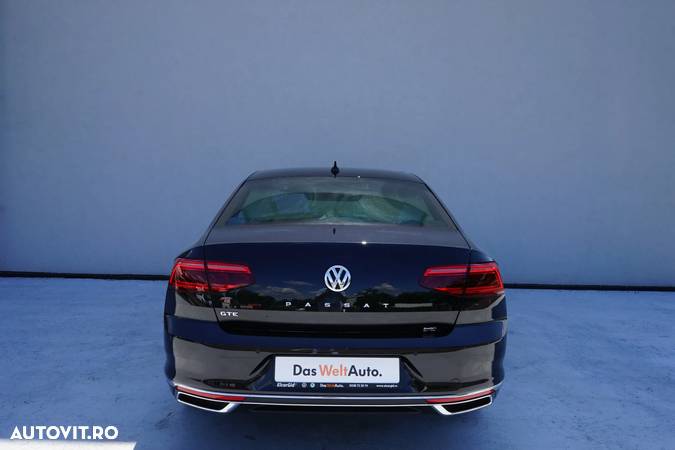 Volkswagen Passat - 5