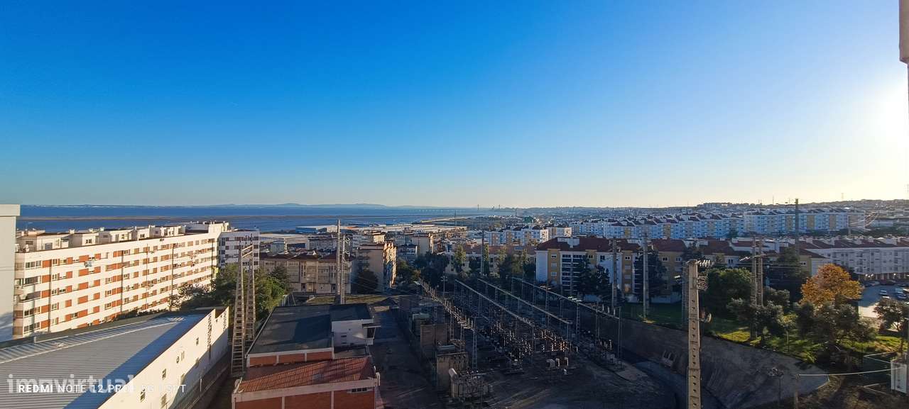 Quinta da Piedade T3 Remodelado 1ºAndar c/Parqueamento-15