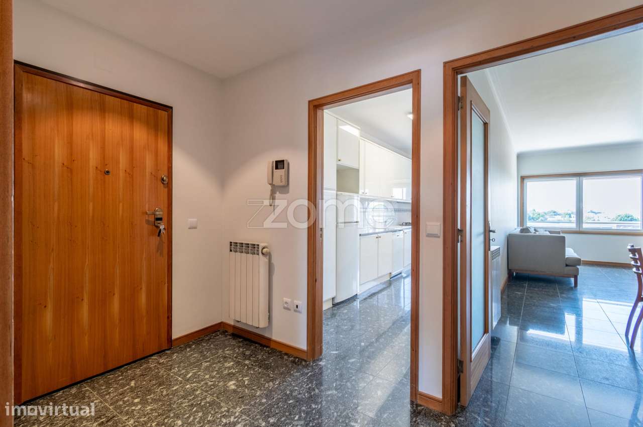 Apartamento T2,mobilado e equipado, Maia, Porto. - Grande imagem: 3/33