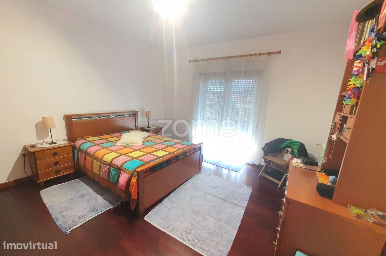 Moradia Isolada com piscina e bastante soalheira-21