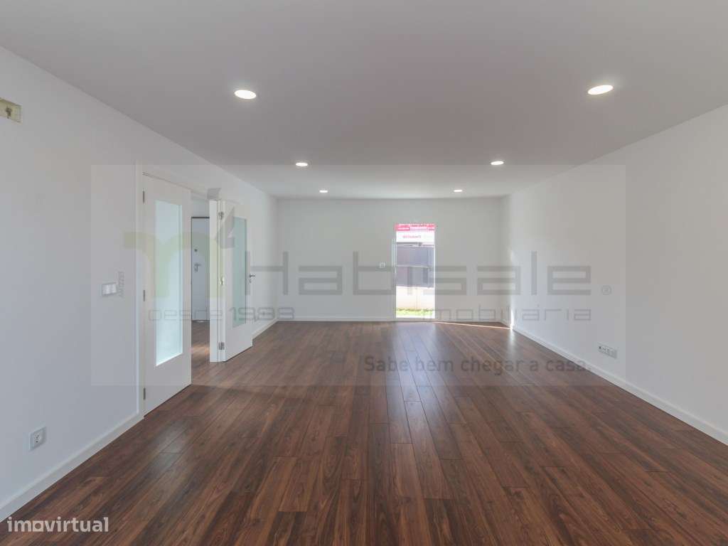 Moradia T3, situada em Areia Cascais, a curta distância da praia do...-17