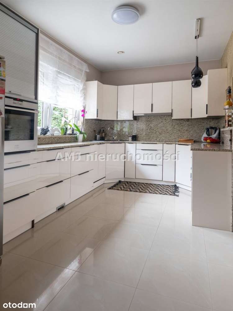 Dom marzeń w otoczeniu lasu-6