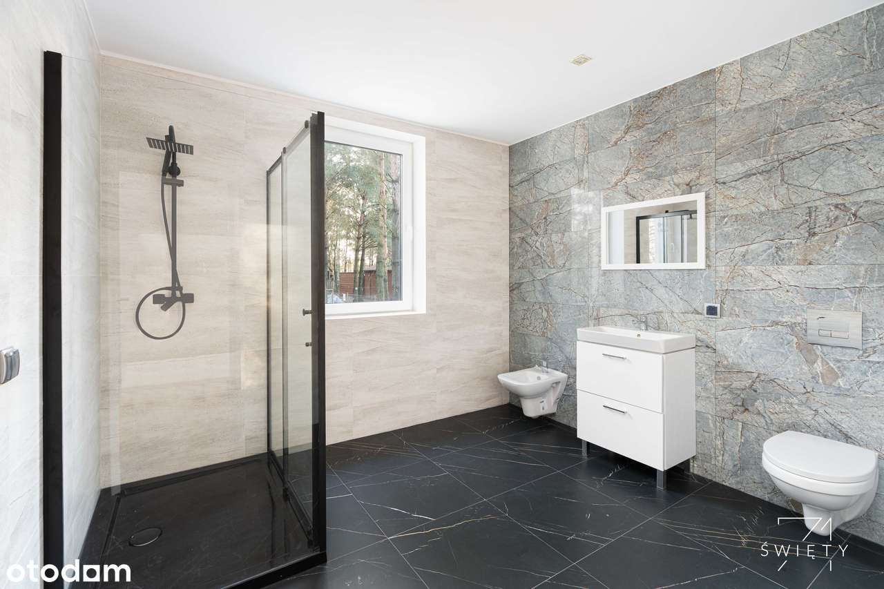 Dom w sercu lasu z widokiem na jezioro-12