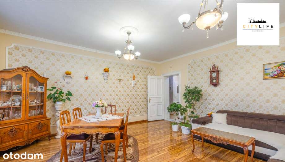 Niedaleko Forum | Cisza | Wysokie stropy-1