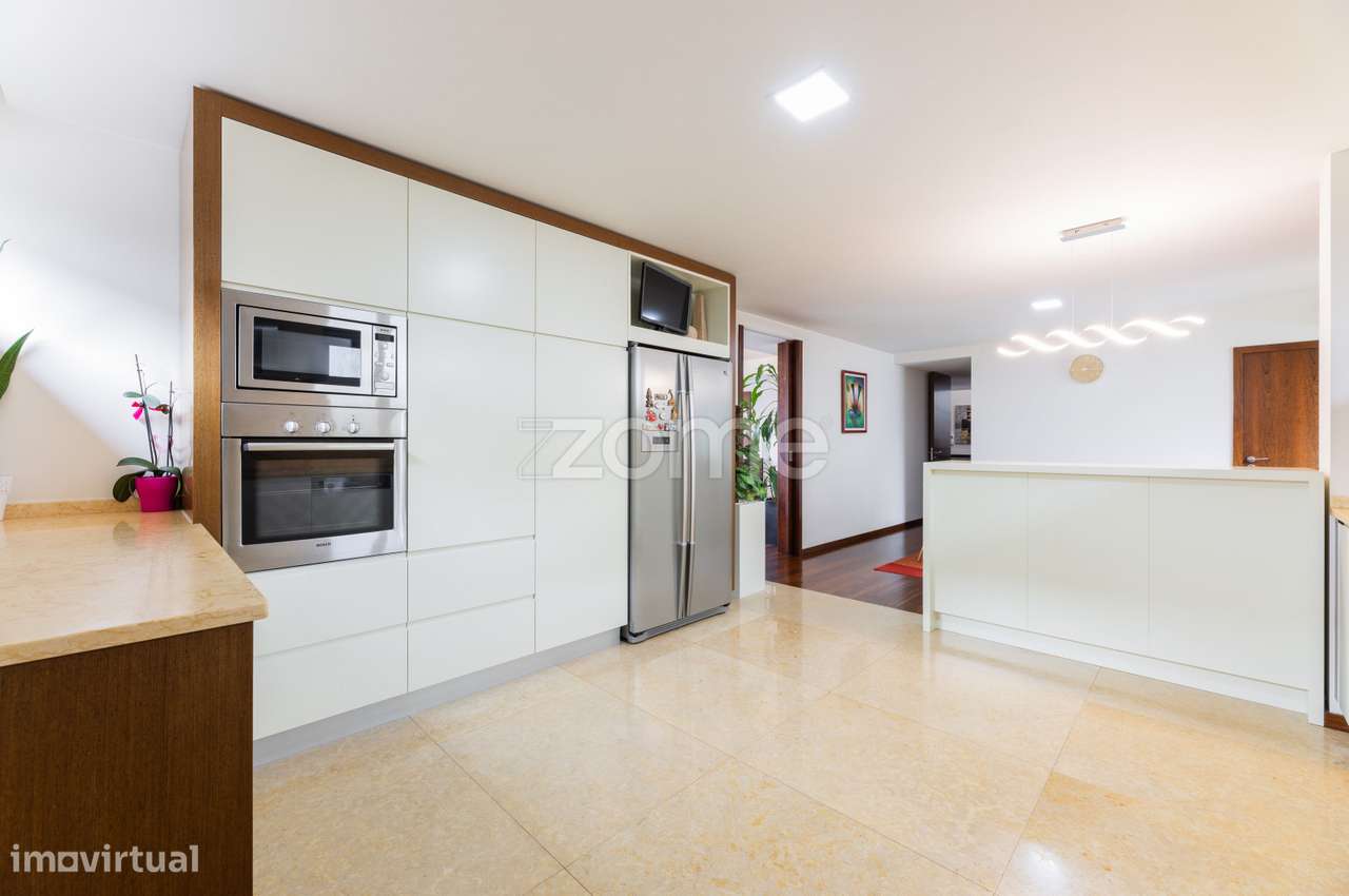 Moradia Individual de Luxo com Piscina – Fraião, Braga - Grande imagem: 2/60