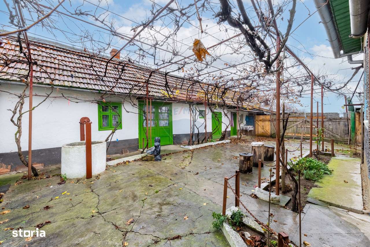 Casă cu anexe si teren de 759mp in Misca-8