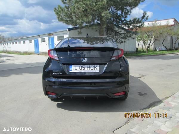 Honda Civic 1.8 AT ES - 4