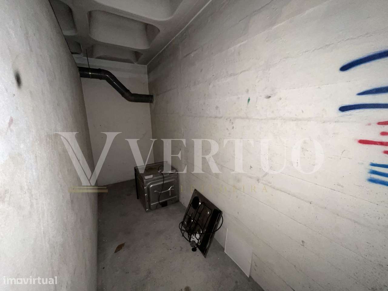 T4 em Moreira da Maia | 159 m² | 2 Garagens | Venda Judicial-52