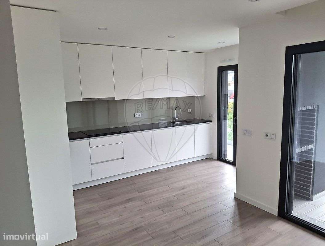 Apartamento T2 para arrendamento - Grande imagem: 4/15