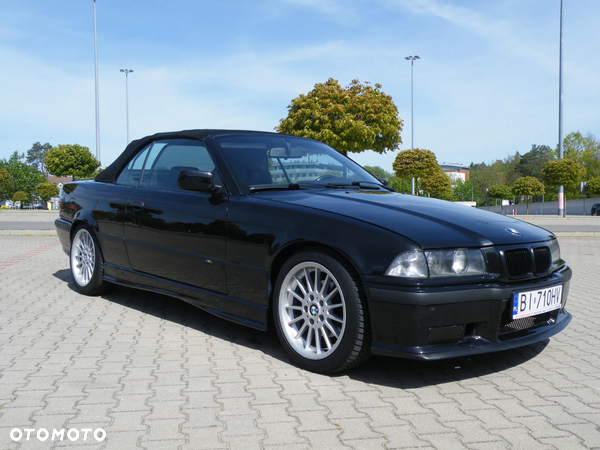 BMW Seria 3 320i Cabriolet - 3