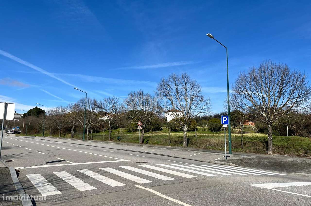 Terreno Urbanizável Premium - Região Central de Viseu - 14.300 m2 - Grande imagem: 5/15