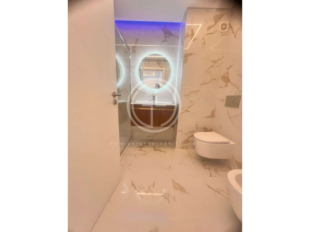 Apartamento T2 renovado, vista mar em Quarteira-6