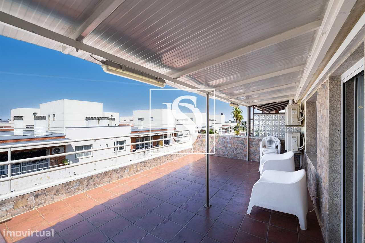 MAGNIFICO T4 DUPLEX URBANIZAÇÃO FONTE DA PRATA-50