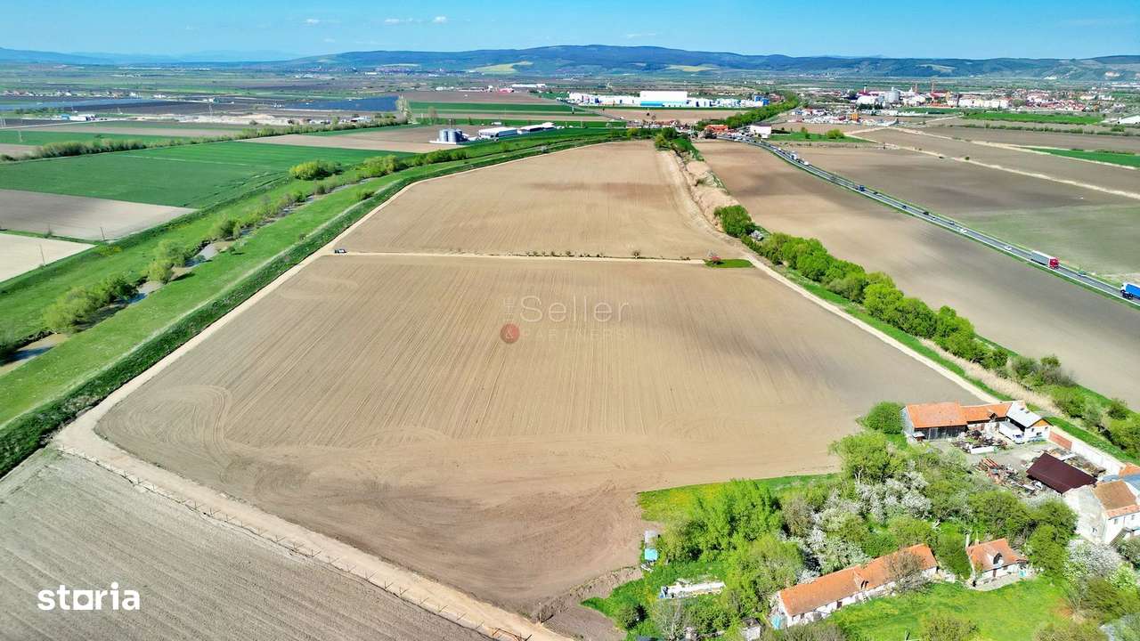 Teren Intravilan Rezidential - Turistic - Imagine principală: 2/20