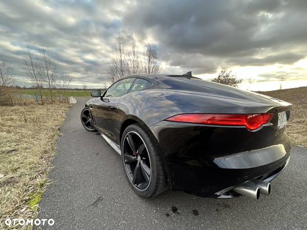 Jaguar F-Type R AWD - 6