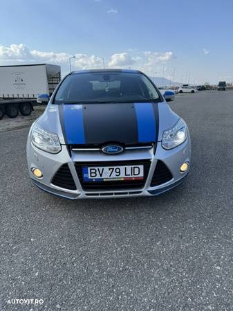 Ford Focus 1.6 TDCi DPF Titanium - 5