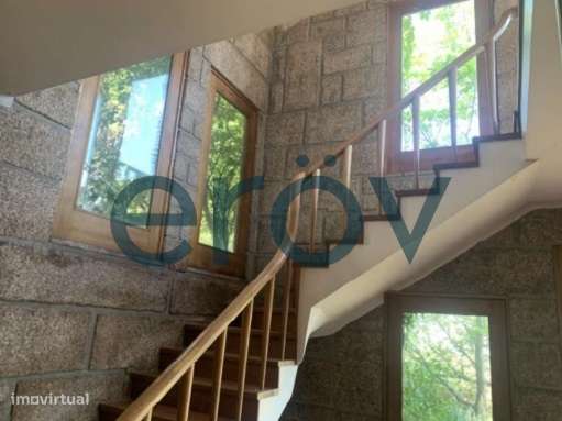 Moradia Unifamiliar com Piscina em Azurém, Guimarães – Próxima da Univ-18