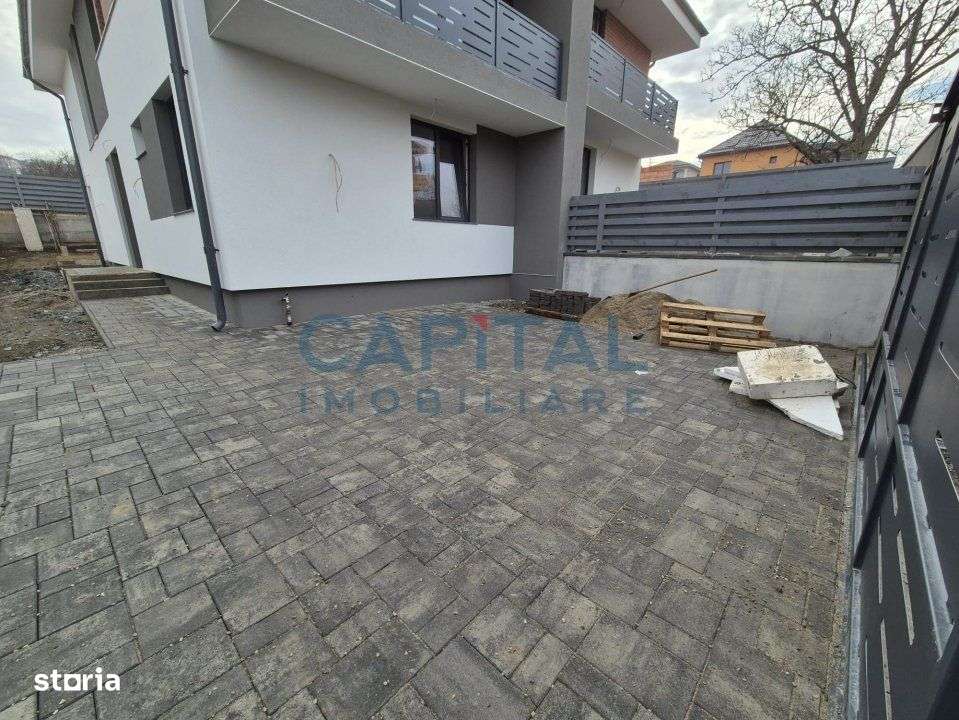 Case cuplate, panouri fotovoltaice, central Dezmir - Imagine principală: 4/10