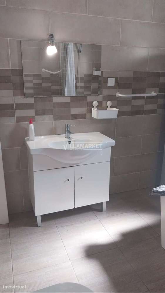 Moradia  T1 + 1 inserida num terreno com 330 m2 situada em Cavalos per - Grande imagem: 4/23