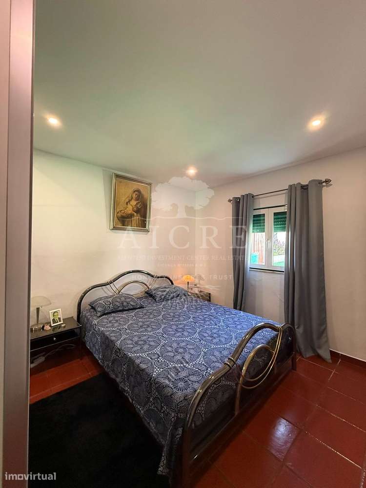 Moradia T2 localizada em Valverde-9