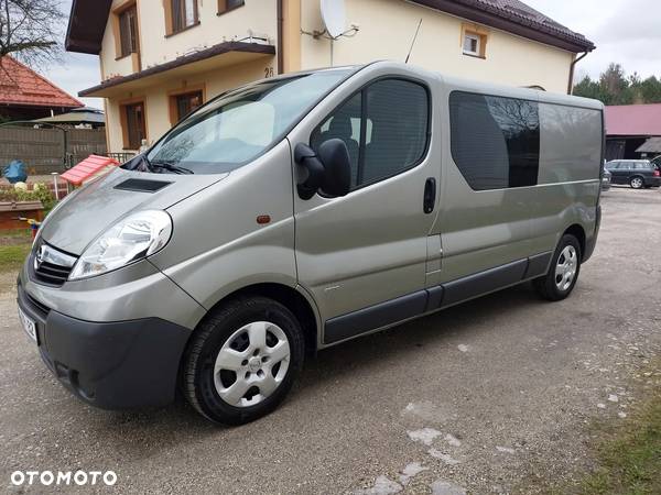 Opel VIVARO - 2