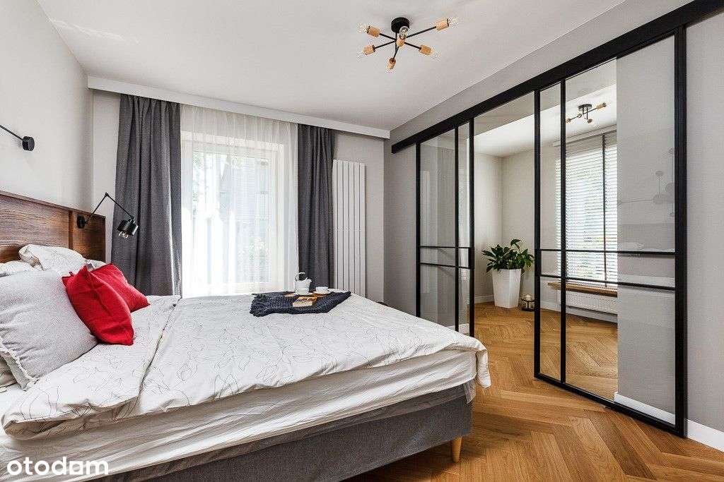 Nowy budynek podzielony na dwa apartamenty-5