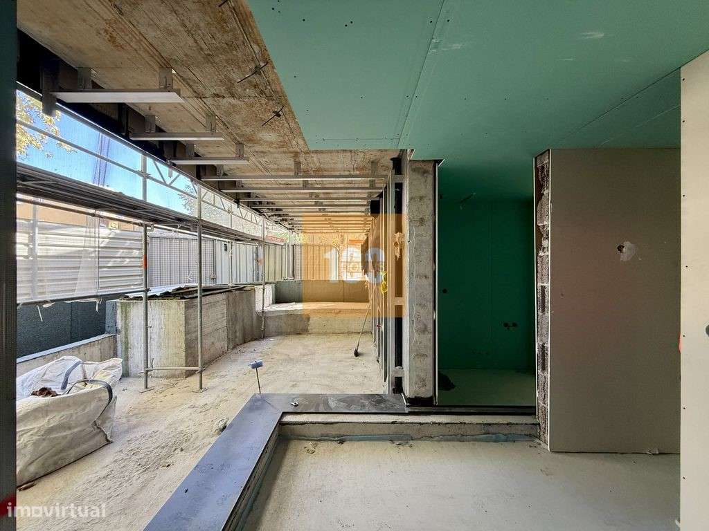 Apartamento T4 novo nas Antas-21