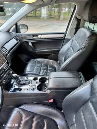 Volkswagen Touareg 3.0 V6 TDI Blue Motion DPF Automatik - 9