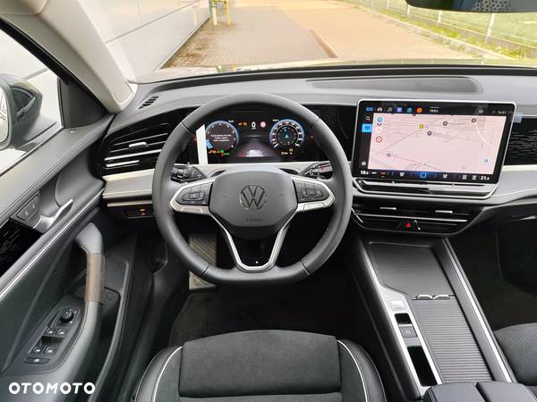 Volkswagen Passat 1.5 TSI ACT mHEV Business DSG - 28