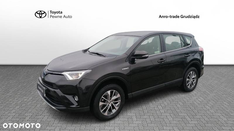 Toyota RAV4 - 1