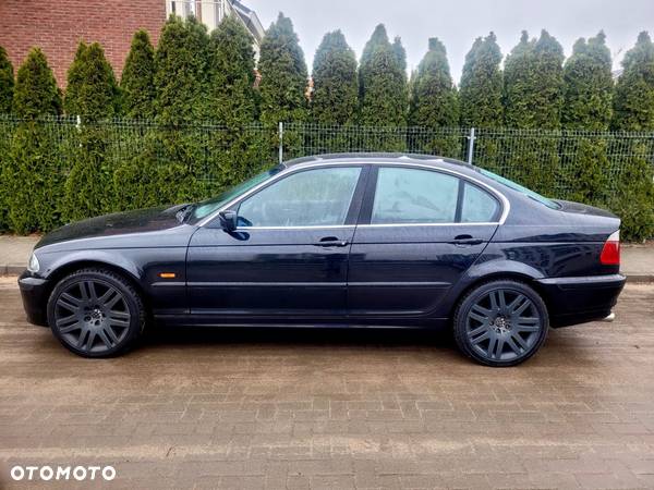 BMW Seria 3 320i - 12