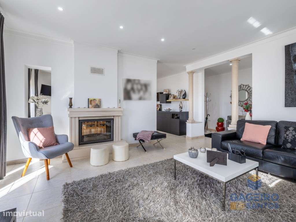 Moradia Independente T4 +1 em São Martinho do Porto-14