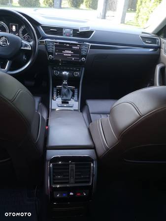 Skoda Superb 2.0 TDI L&K DSG - 10