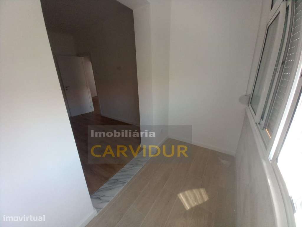 Barreiro Vila-Chã T2 totalmente remodelado-11