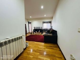 Apartamento T2 com garagem no centro - Grande imagem: 2/14