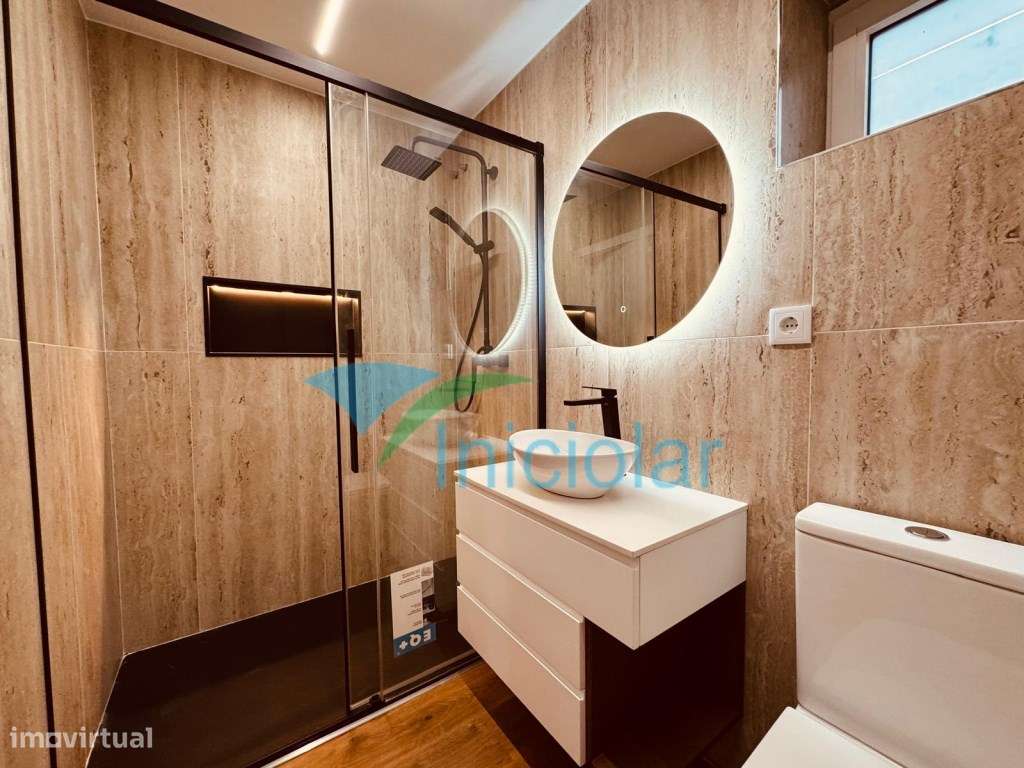 Apartamento T2 Totalmente Remodelado no Centro Histórico de Penafiel-10
