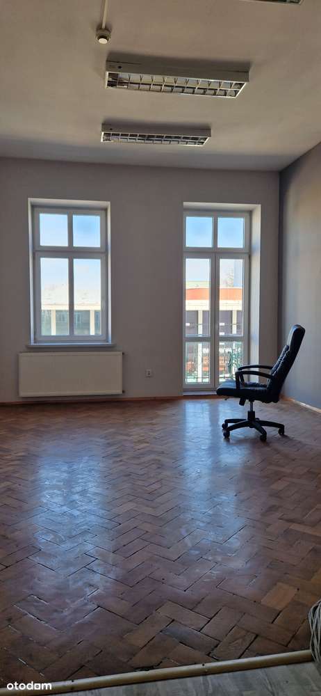 Kamienica w CENTRUM Tarnowa z oknami na Tarnowski Teatr!-16