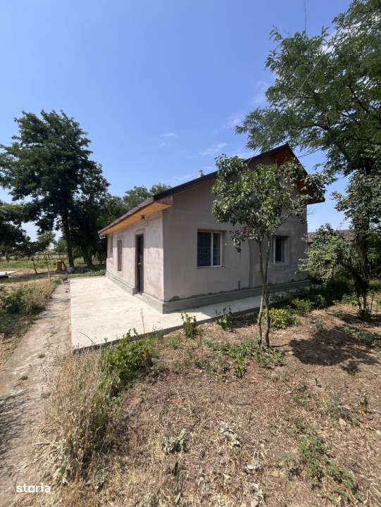 Casa de vacanta - Munteni Buzau - Jutetul Ialomita - Curte 2000mp-13