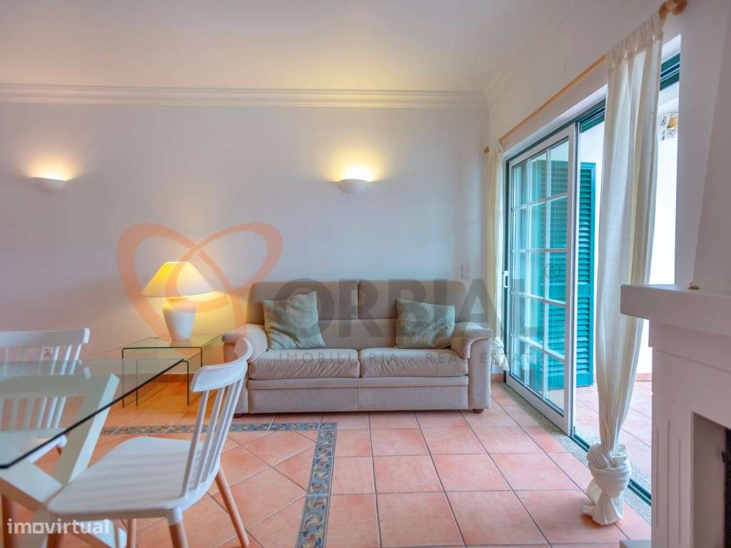 Moradia V2 para venda, inserida em condomínio privado com piscina, ...-7