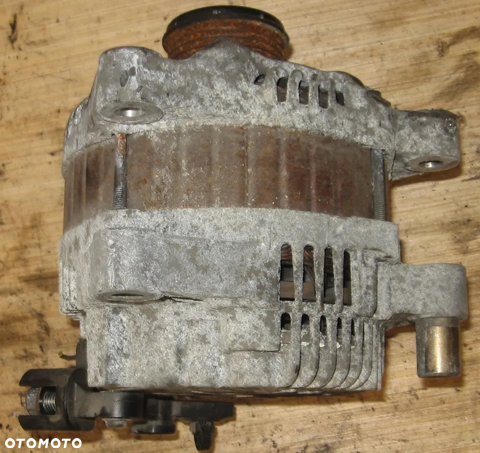 2.0 HDI 16V alternator PEUGEOT 407 VOLVO V50 CITROEN C4 - 4