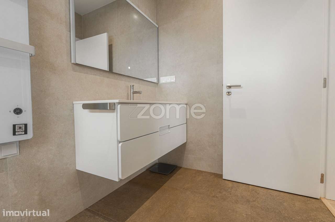 Moradia Isolada T3 com Piscina em Cascais-19