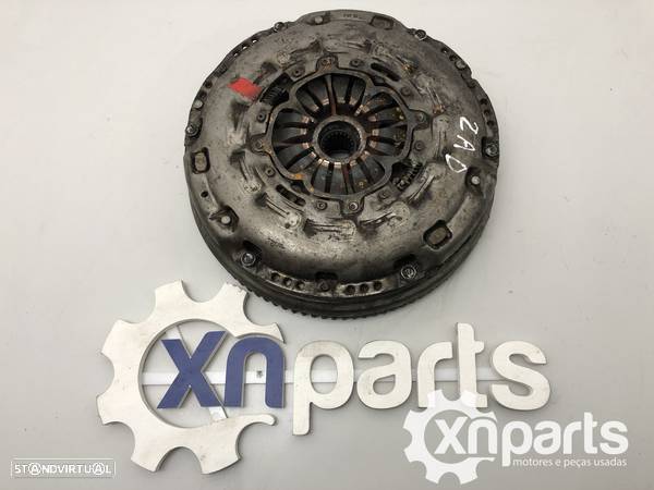 Volante Bi-massa Usado TOYOTA RAV 4 III 2.2 D | 12.08 - 12.13 REF. MOTOR 2AD - 1